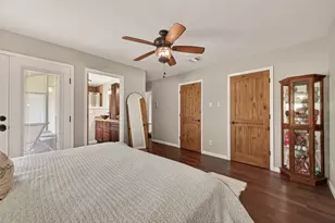 12306 Riverbend Dr, Mont Belvieu, TX 77523 - Photo 29