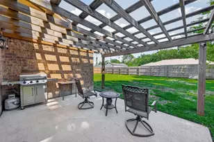 12306 Riverbend Dr, Mont Belvieu, TX 77523 - Photo 33