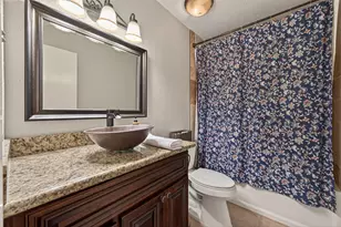 12306 Riverbend Dr, Mont Belvieu, TX 77523 - Photo 25