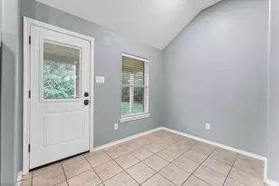 11919 Piney Bend Dr, Tomball, TX 77375 - Photo 9