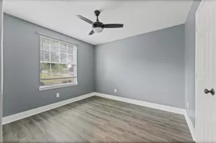 11919 Piney Bend Dr, Tomball, TX 77375 - Photo 15