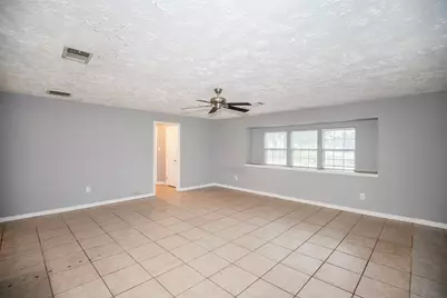 10514 Sagemeadow Court, Houston, TX 77089 - Photo 9