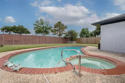 10514 Sagemeadow Court, Houston, TX 77089 - Photo 31