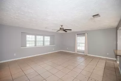 10514 Sagemeadow Court, Houston, TX 77089 - Photo 11