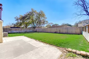 1231 Bramblebury Dr, Sugar Land, TX 77498 - Photo 29
