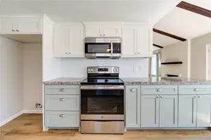 1231 Bramblebury Dr, Sugar Land, TX 77498 - Photo 13