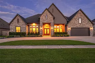 2005 Yellowstone Trail, Friendswood, TX 77546 - Photo 1