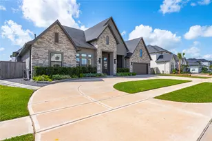 2005 Yellowstone Trail, Friendswood, TX 77546 - Photo 3