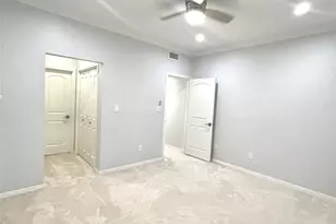 6000 Sugar Hill Dr, Houston, TX 77057 - Photo 25