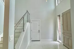 6000 Sugar Hill Dr, Houston, TX 77057 - Photo 3