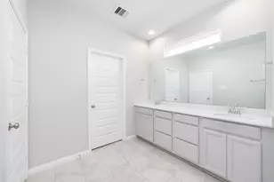 10008 Waving Grain Ln, Houston, TX 77080 - Photo 17