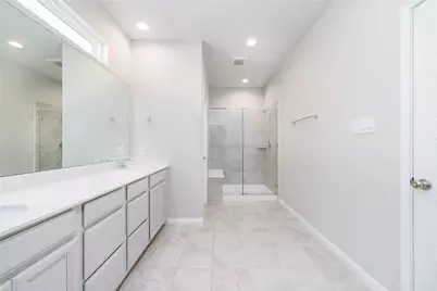 10008 Waving Grain Lane, Houston, TX 77080 - Photo 19