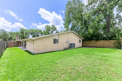 15510 Sierra Valle  Drive, Houston, TX 77083 - Photo 21