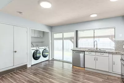 15510 Sierra Valle  Drive, Houston, TX 77083 - Photo 19