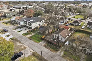 122 Amundsen St, Houston, TX 77009 - Photo 5