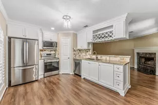 511 Springwood Dr, Conroe, TX 77385 - Photo 1