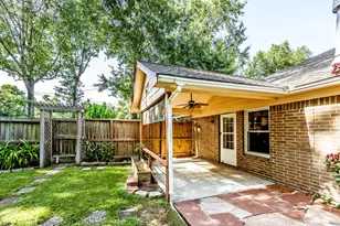 511 Springwood Dr, Conroe, TX 77385 - Photo 29