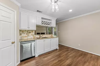 511 Springwood Drive, Conroe, TX 77385 - Photo 15