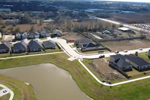 220 Magnolia Laurel Dr, Alvin, TX 77511 - Photo 37