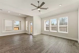 220 Magnolia Laurel Dr, Alvin, TX 77511 - Photo 13