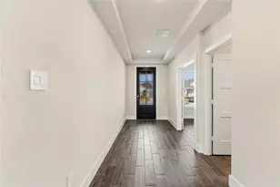 220 Magnolia Laurel Dr, Alvin, TX 77511 - Photo 3