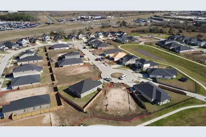 220 Magnolia Laurel Drive, Alvin, TX 77511 - Photo 41