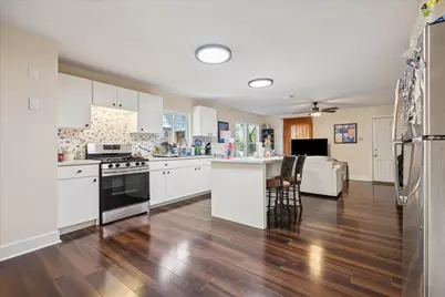 907 E 53rd Street, Austin, TX 78751 - Photo 11