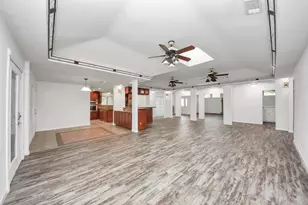 8227 Ivan Reid Dr, Houston, TX 77040 - Photo 9