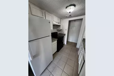9536 Pagewood Lane #9536, Houston, TX 77063 - Photo 7