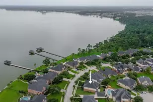 13703 Elm Shores Dr, Houston, TX 77044 - Photo 1