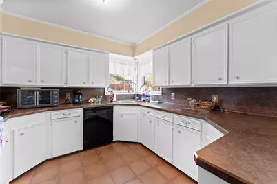 1005 N Fowlkes Street, Sealy, TX 77474 - Photo 9