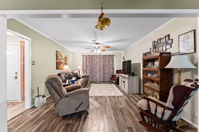 1005 N Fowlkes Street, Sealy, TX 77474 - Photo 5