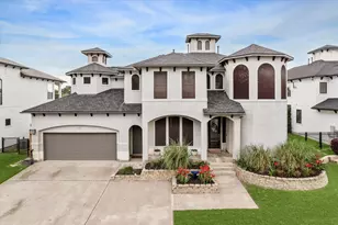 1830 Lakeside Dr, Seabrook, TX 77586 - Photo 1