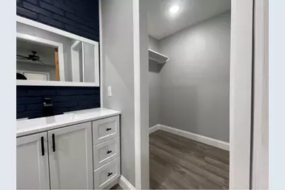 1604 California Street, Baytown, TX 77520 - Photo 5