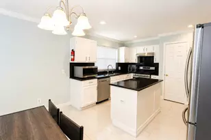 14203 Almond Bay Ln, Houston, TX 77083 - Photo 5