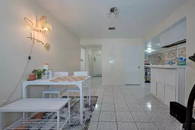 12223 Sharpview Drive, Houston, TX 77072 - Photo 15