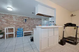 12223 Sharpview Dr, Houston, TX 77072 - Photo 27