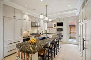 3229 Ella Lee Ln, Houston, TX 77019 - Photo 11