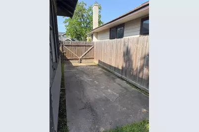 4530 Walker Street, Houston, TX 77023 - Photo 17