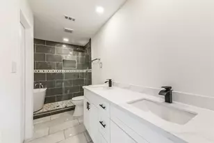 17910 Great Glen Dr, Houston, TX 77084 - Photo 11