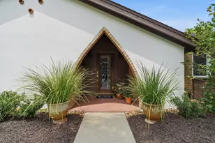 18319 Hereford Ln, Houston, TX 77058 - Photo 1