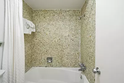 18319 Hereford Lane, Houston, TX 77058 - Photo 11