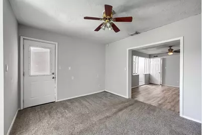 6923 Jeb Stuart Drive, Richmond, TX 77469 - Photo 9