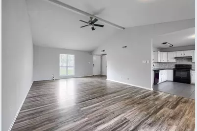 6923 Jeb Stuart Drive, Richmond, TX 77469 - Photo 3