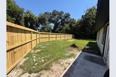 143 Hollyvale Drive, Houston, TX 77060 - Photo 5