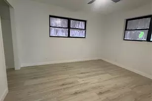 143 Hollyvale Dr, Houston, TX 77060 - Photo 9