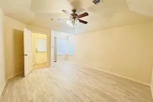 13306 Southpoint Ln, Houston, TX 77034 - Photo 11