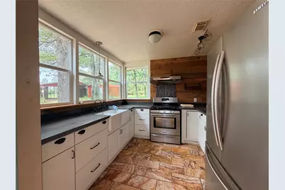 345 Private Road 8512, Warren, TX 77624 - Photo 3