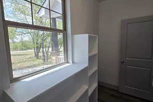 114 Co Rd 6863, Natalia, TX 78059 - Photo 27
