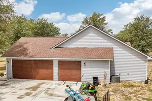 114 Co Rd 6863, Natalia, TX 78059 - Photo 25